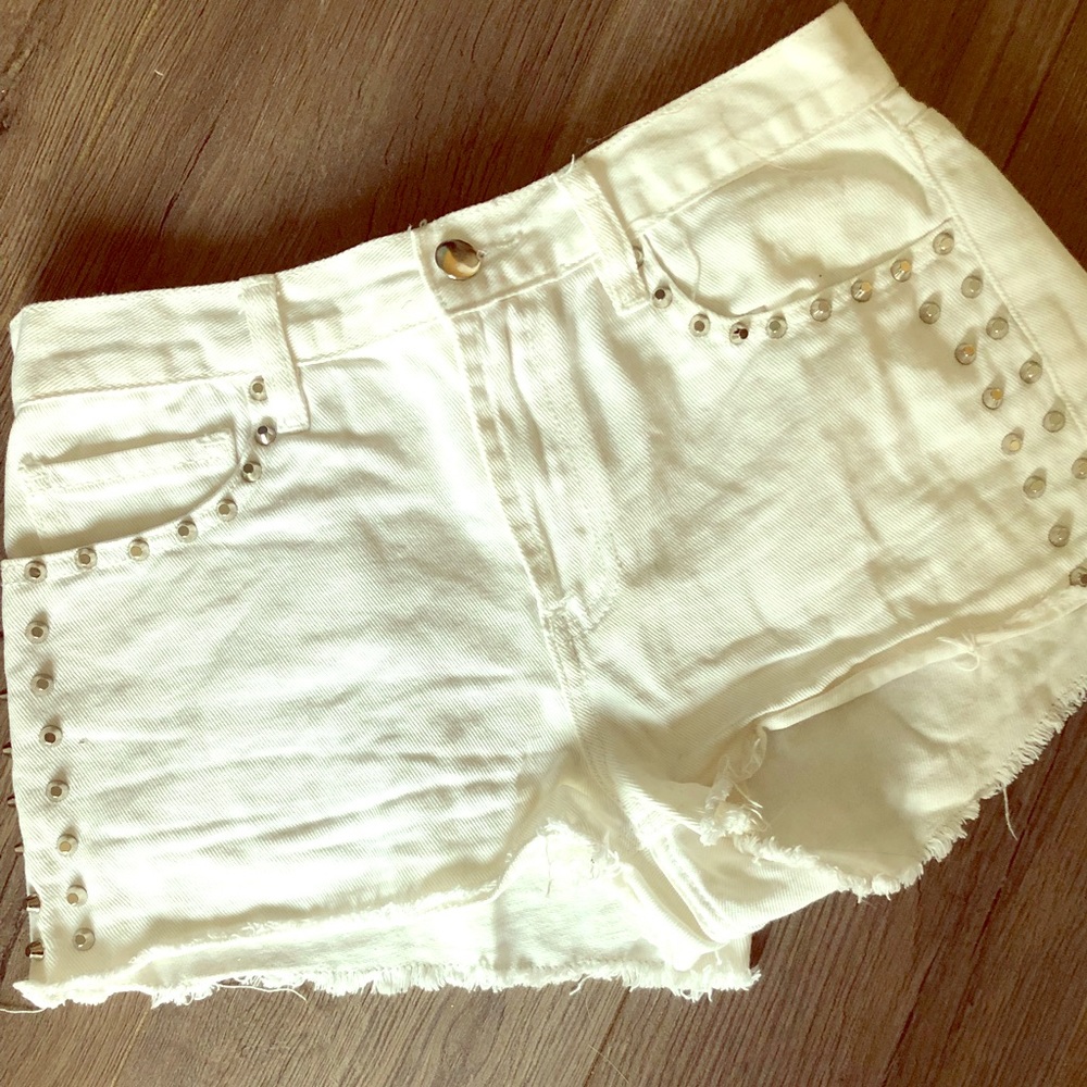 ☀️ Forever 21 High-Waisted Shorts